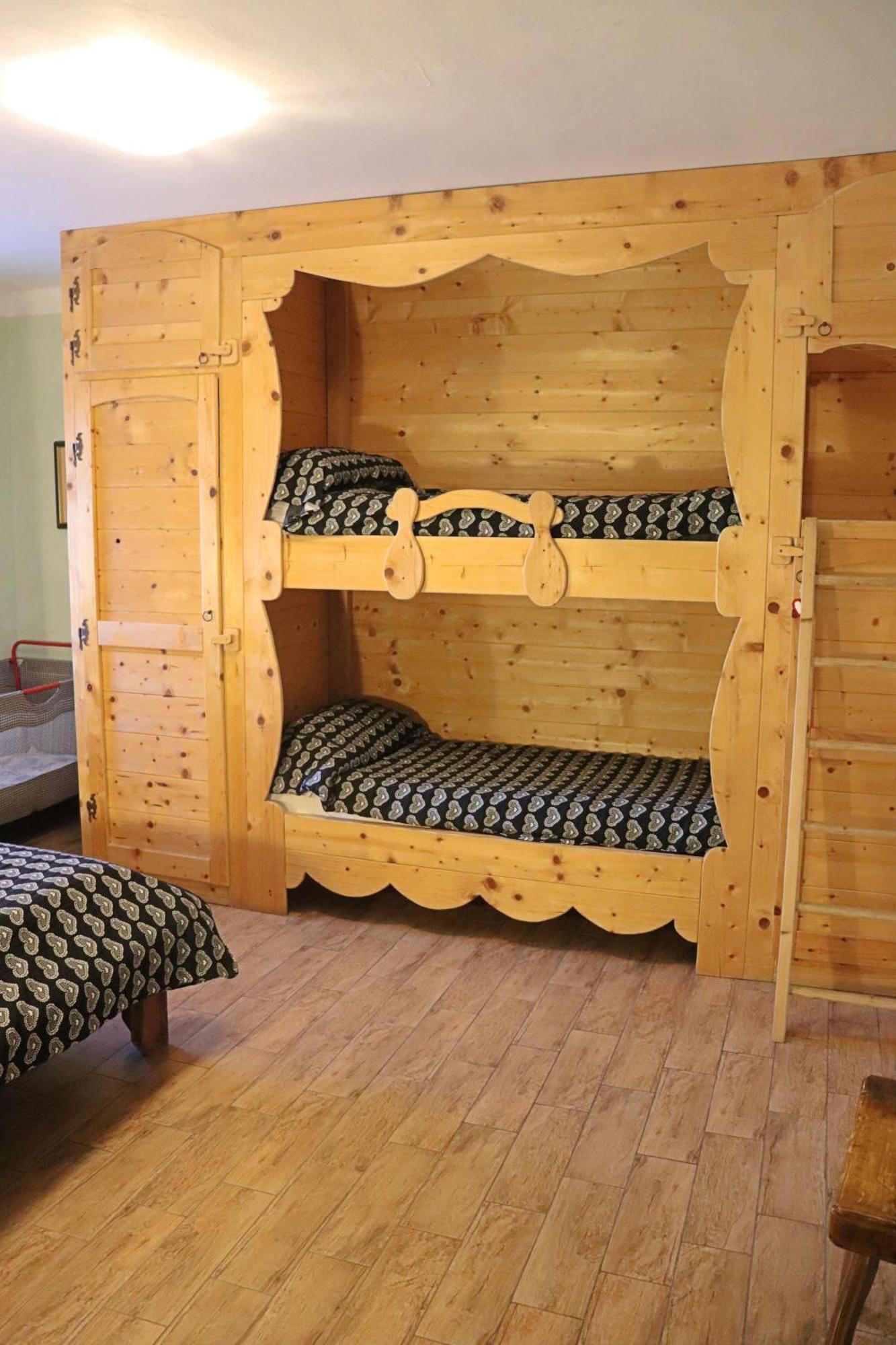 Chevres A Cheval - Apartment Aosta Ngoại thất bức ảnh