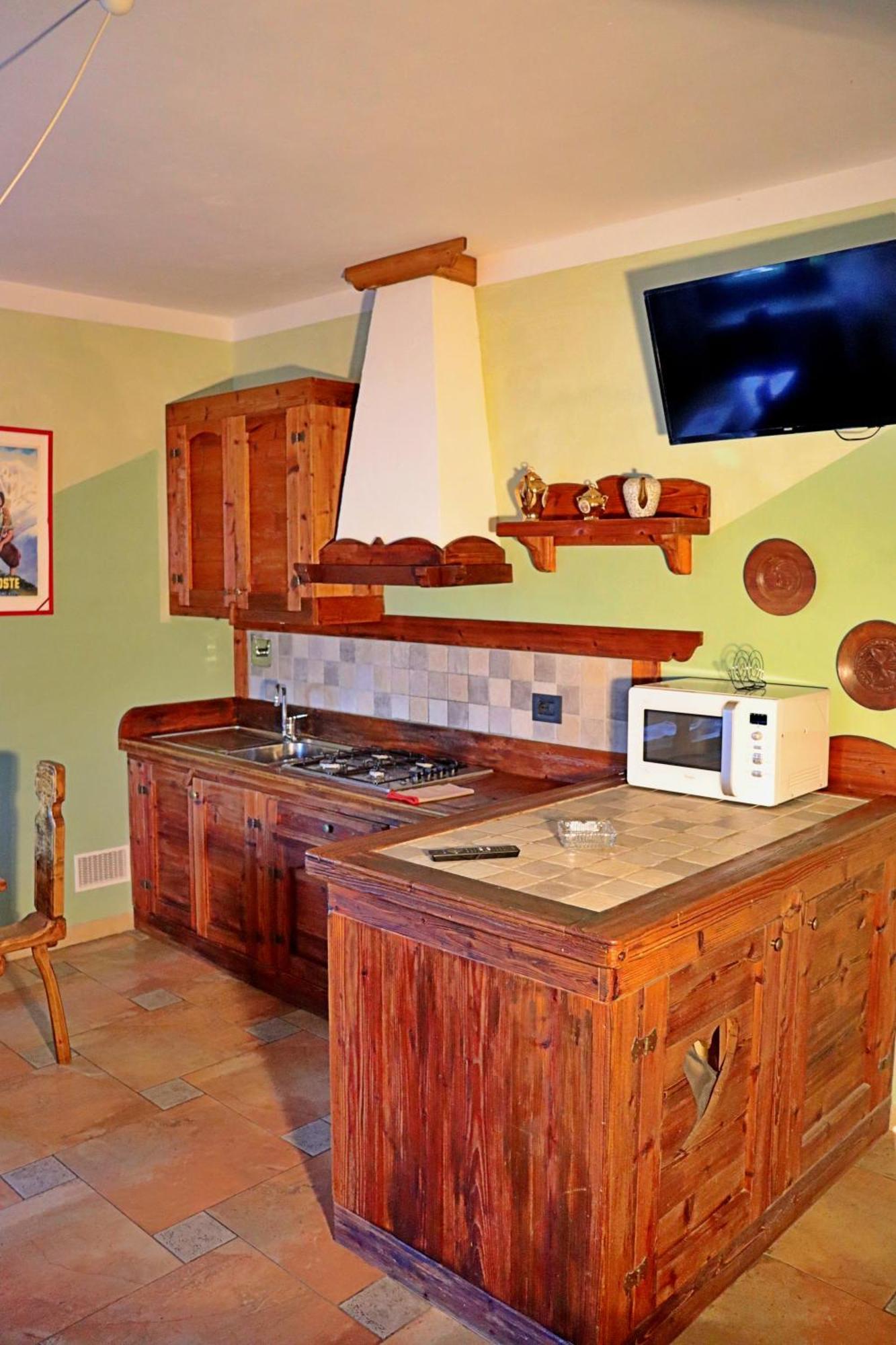 Chevres A Cheval - Apartment Aosta Ngoại thất bức ảnh