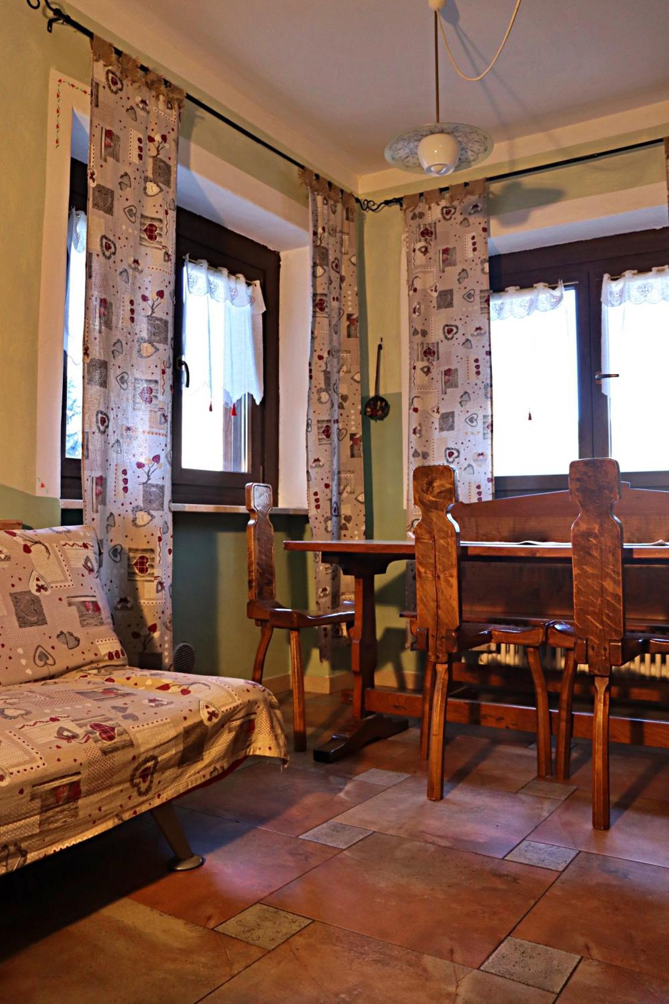 Chevres A Cheval - Apartment Aosta Ngoại thất bức ảnh